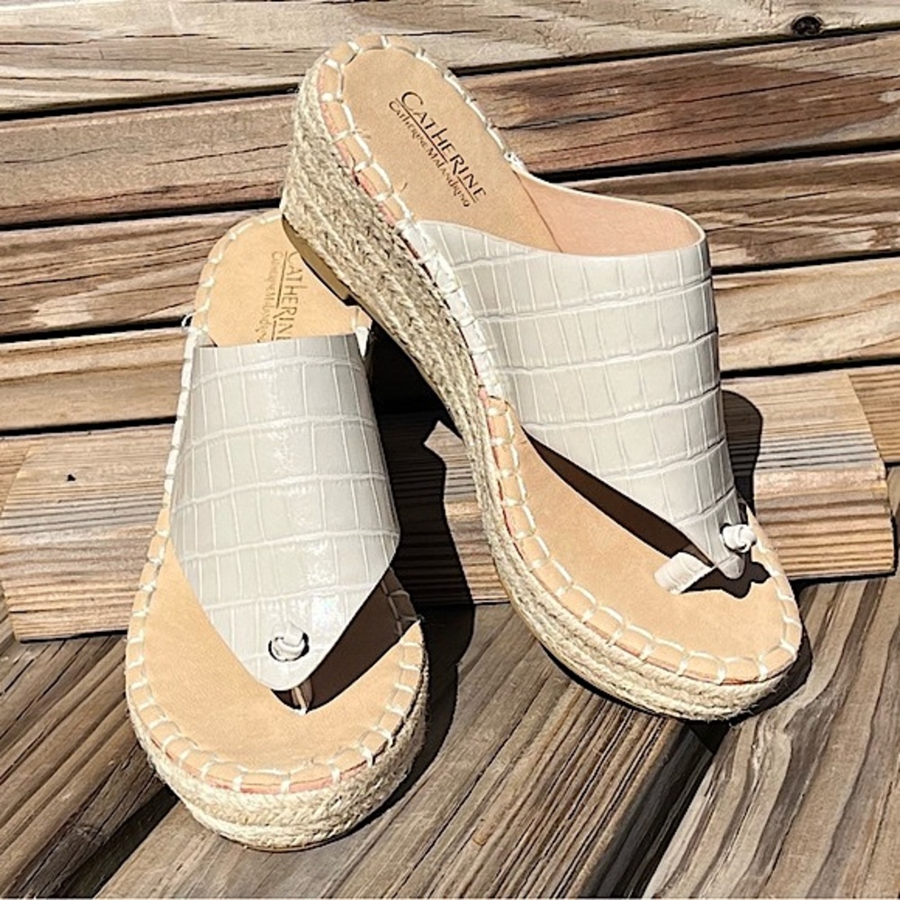 Catherine Malandrino 7.5 Thong Espadrille Wedge Sandal! NEW!